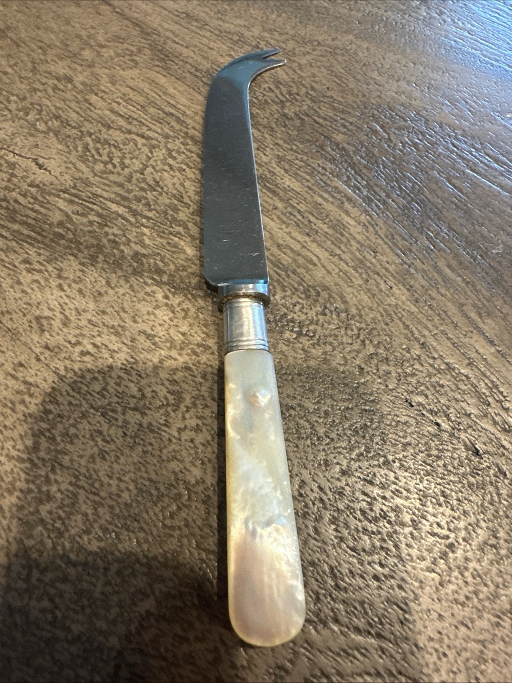 Vintage F.H LTD Francis Howard Firth Stainless Mother Of Pearl Cheese Knife 7”